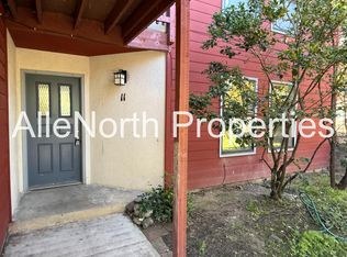 721 N Main St #11, Ashland, OR 97520