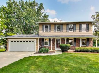 1980 Dogwood Dr, Hoffman Estates, IL 60192