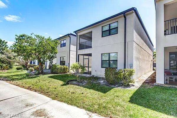 3 bed, 2.5 bath, 2351 sqft, $3,100 — Photo 3