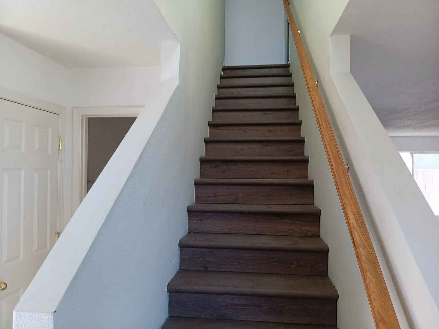 3 bed, 2.5 bath, 1650 sqft, $2,000 — Photo 2