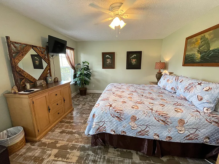 2219 Umbrella Tree Dr — Photo 11