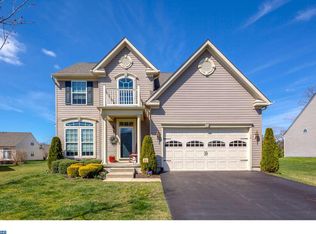 14 Applegate Dr, Florence, NJ 08518