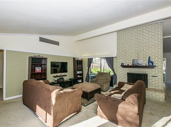 4th image of 3474 Ferndale Ave