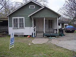 2nd image of 7023 Longview St