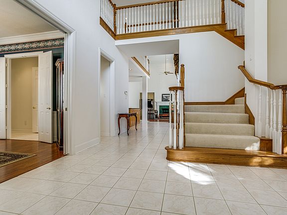 5th image of 4657 Sundance Dr