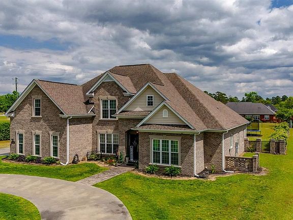 4th image of 102 Derby Ln
