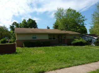 1108 W Broadmoor St, Springfield, MO 65807