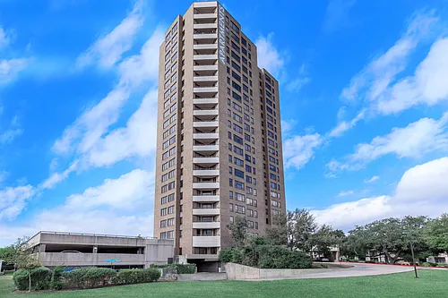 The Enclave at 1550 Photo 1