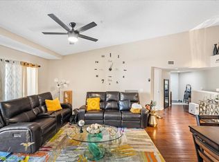 4197 N Haverhill Rd APT 215, West Palm Beach, FL 33417
