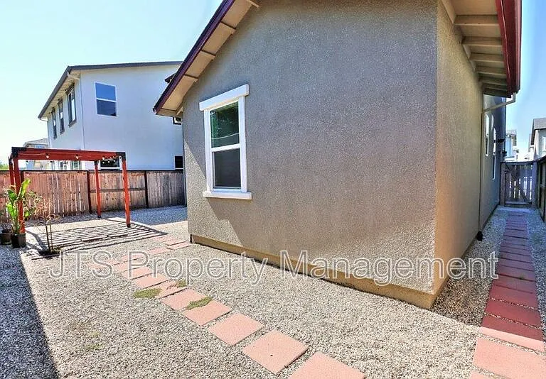 2683 Alcove Way — Photo 42