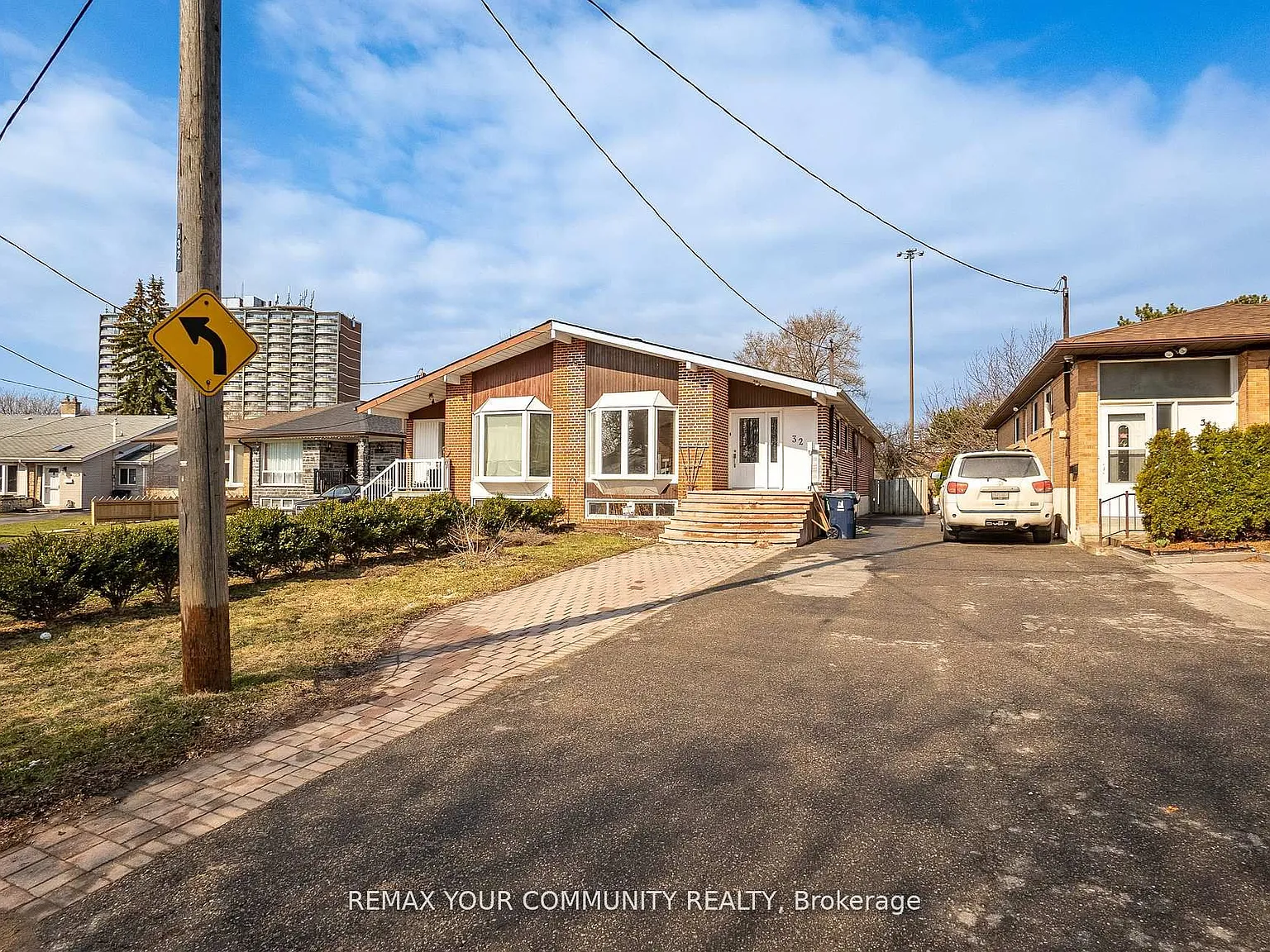 3 bed, $3,200 — Photo 2