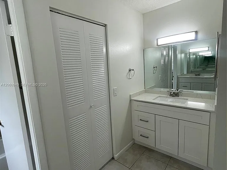 12370 SW 52nd Pl — Photo 33