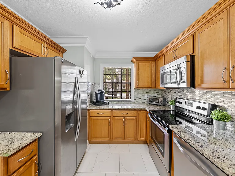 5312 Treetops Dr #H-102 — Photo 7