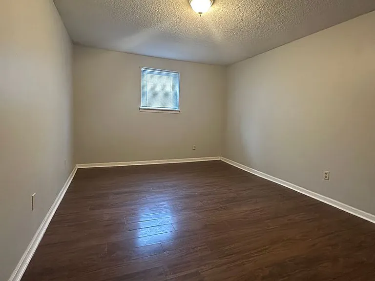 603 Ashland Ter — Photo 10