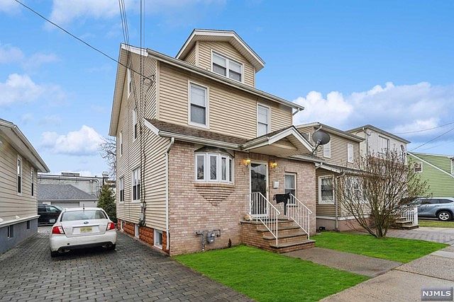 437 10th St Carlstadt NJ 07072 Zillow