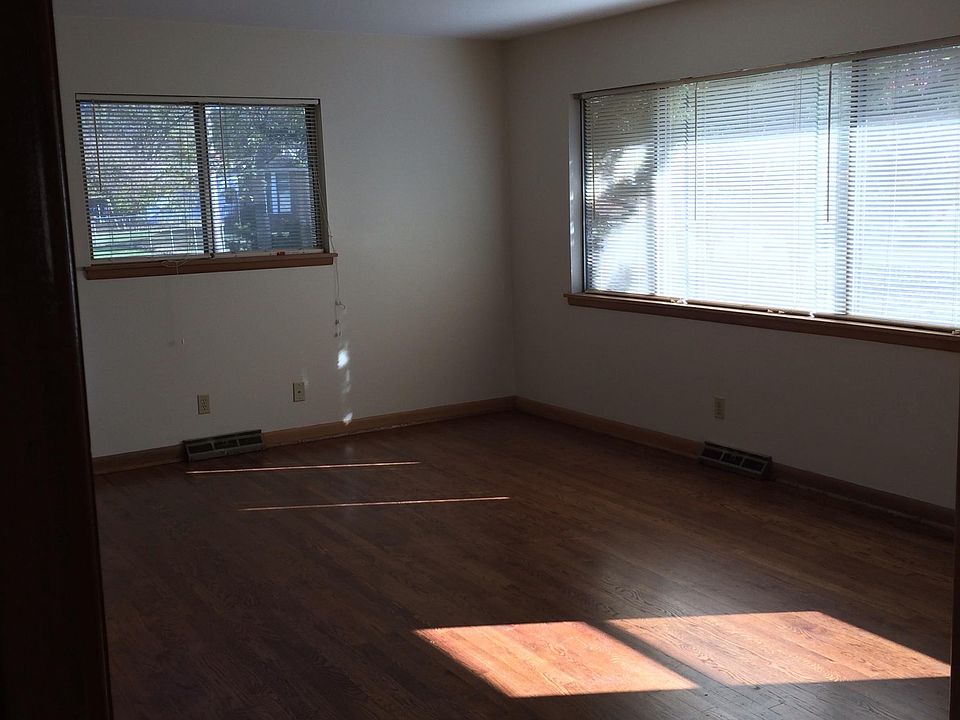 2nd image of 2645 S Stewart Ave