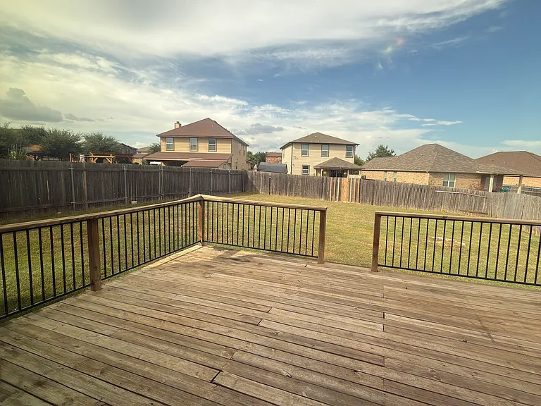 455 Gina Dr — Photo 36