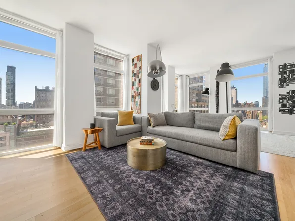 11 East 29th Street image 1 of 10