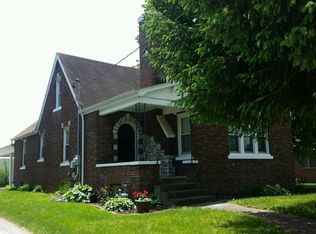 205 E Walnut St, Teutopolis, IL 62467