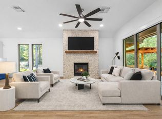 205 Tall Pne, Livingston, TX 77351