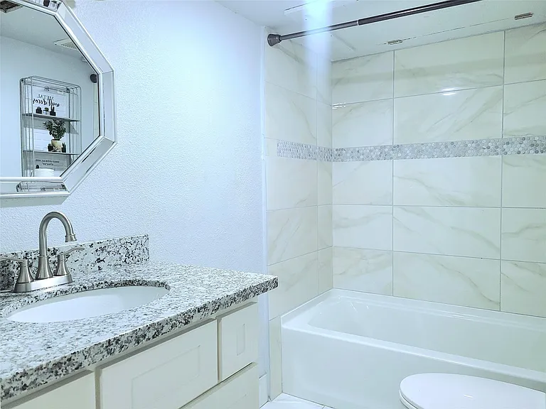 8730 Shelmer Dr #D — Photo 13