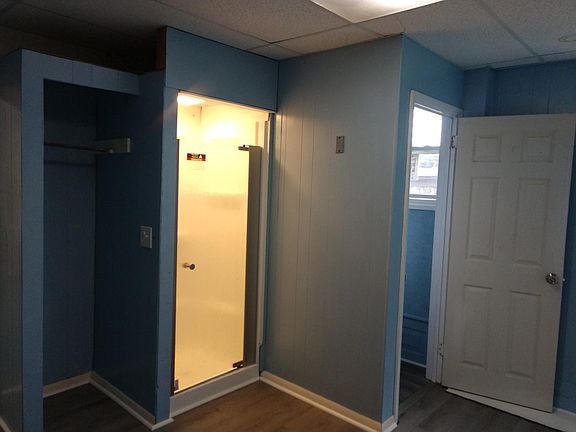 4th image of 414 S Massey St #1