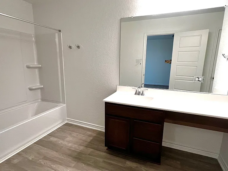 7510 Fishbowl Ln — Photo 4