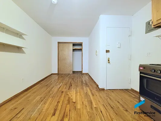 Rented by FirstService Realty (legacy) | media 6