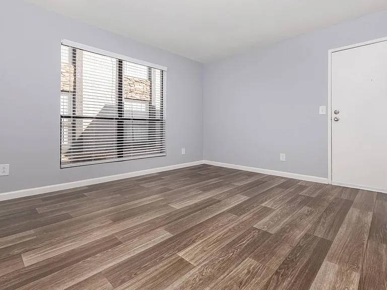 Park Terrace Apartments — Photo 42