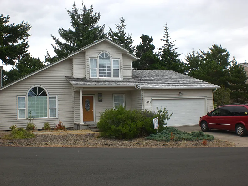 3805 NW Shore View Dr photo 1