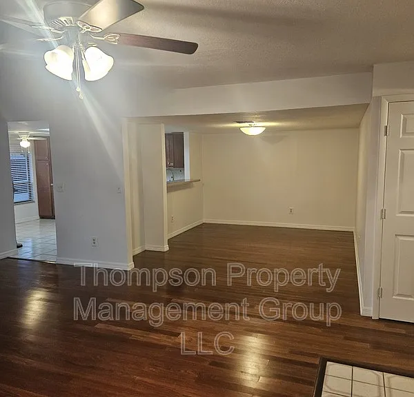 4723 Puritan Cir — Photo 3