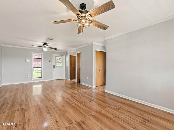5th image of 2140 Lucien Rd