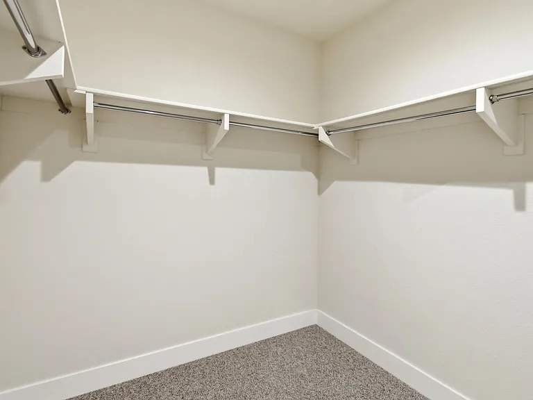 761 Hydrangea Dr — Photo 10