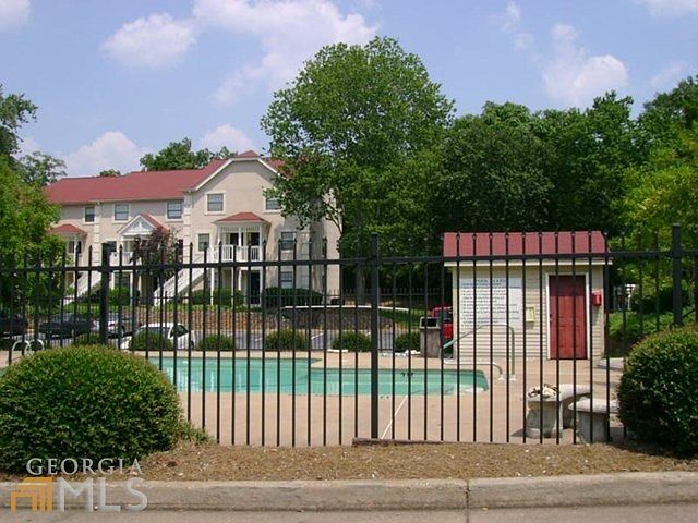 2nd image of 210 Appleby Dr APT 221