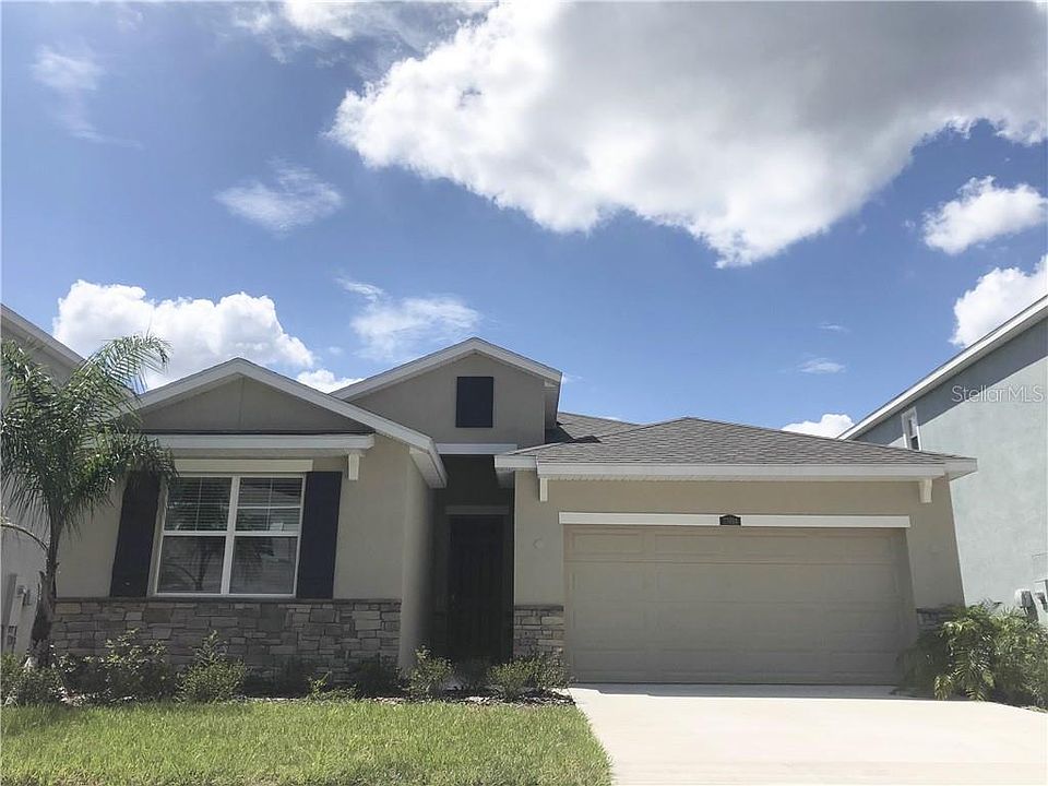 1st image of 33014 Sand Creek Dr