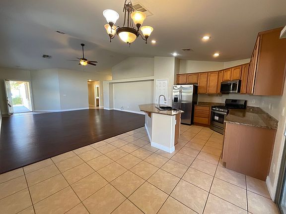 3rd image of 3016 Prairie Princess Ave