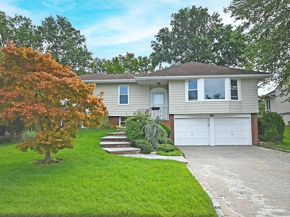 19 Carriage Rd