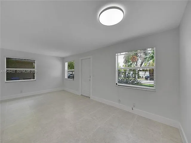 808 SW 12th Ct — Photo 13