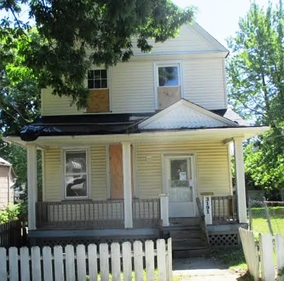 3191 W 94th St photo 1