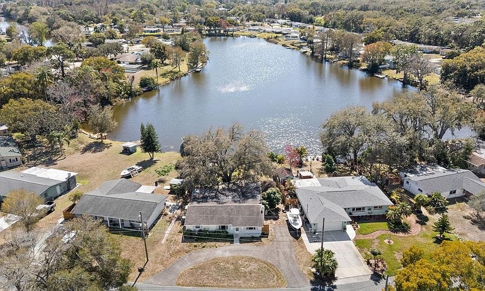 1st image of 6870 Parkside Dr