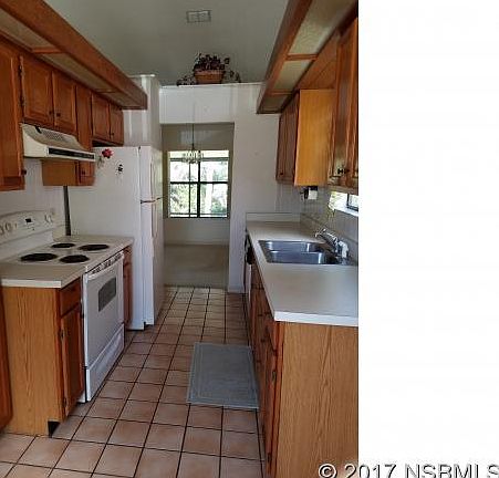 5th image of 752 Pine Shores Cir