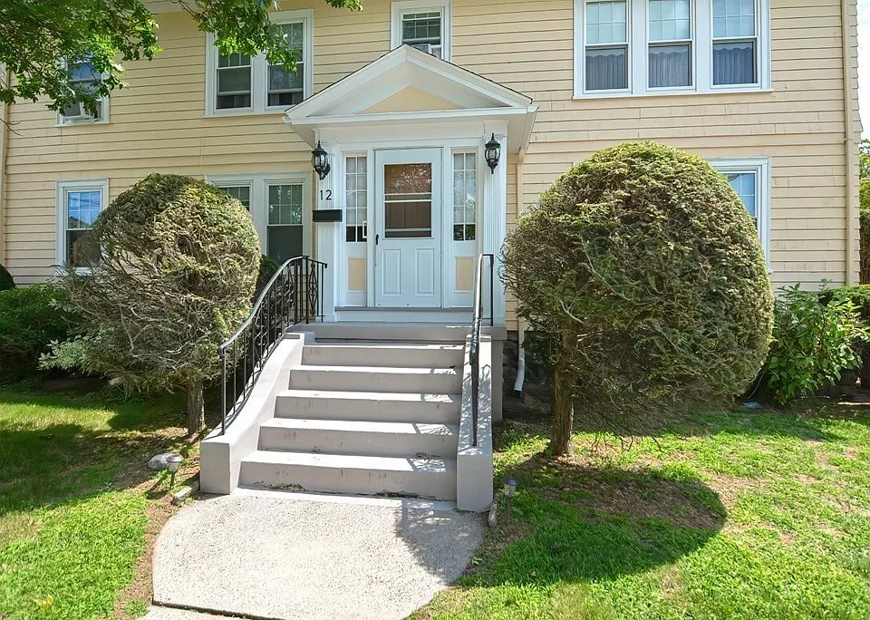 12 Lockeland Ave #1