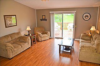 4th image of 3409 Coventry Ln