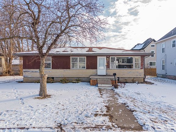 2nd image of 610 S Oak St