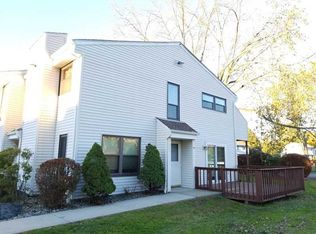 25 Pierces Rd APT 14, Newburgh, NY 12550