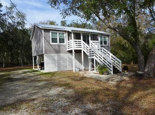 8276 Oyster Factory Rd, Edisto Island, SC 29438