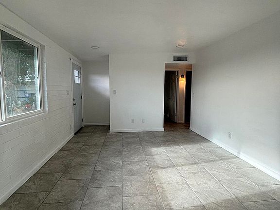 2nd image of 2535 E Parkside Dr