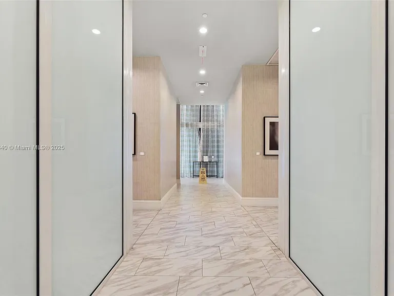 50 Biscayne Blvd #4810 — Photo 31