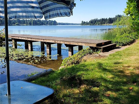3rd image of 4537 Black Lake Blvd SW
