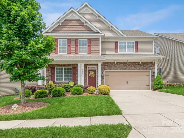 9014 Inverness Bay Rd, Charlotte, NC 28278